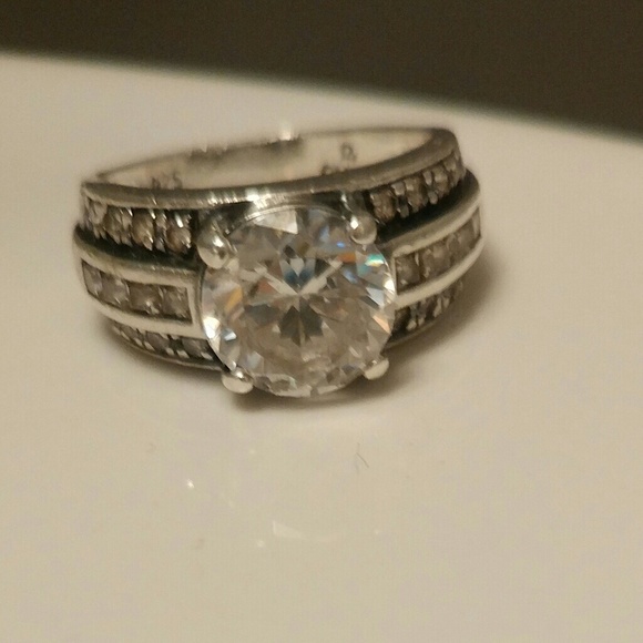 PRETTY VINTAGE FAUX DIAMOND RING 💎 - Picture 8 of 8
